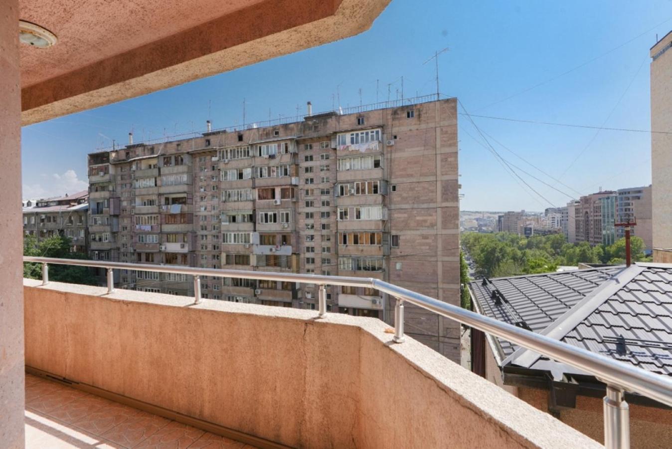 Ris Central Apartments Erivan Exterior foto