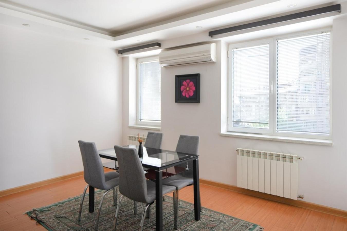 Ris Central Apartments Erivan Exterior foto