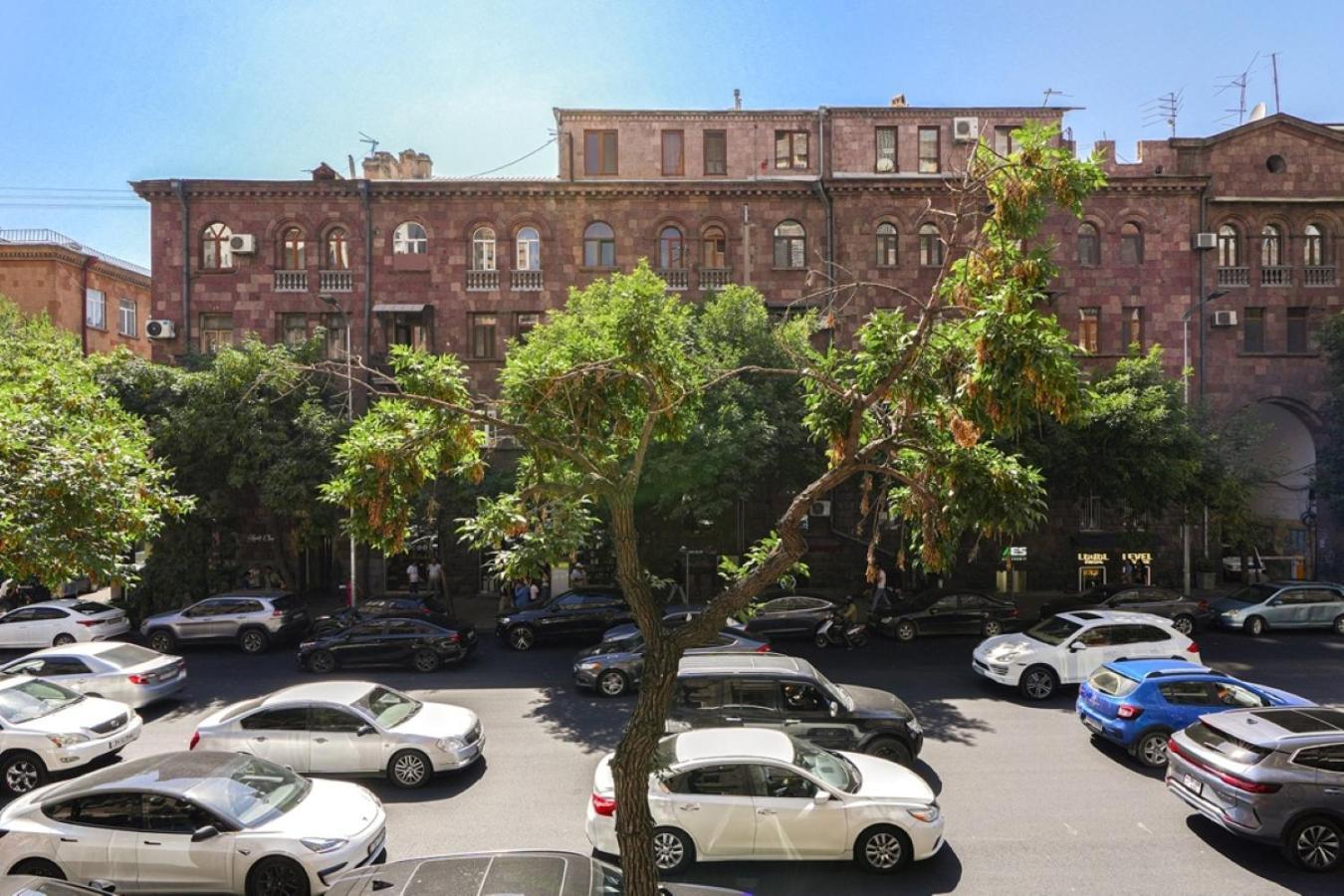 Ris Central Apartments Erivan Exterior foto